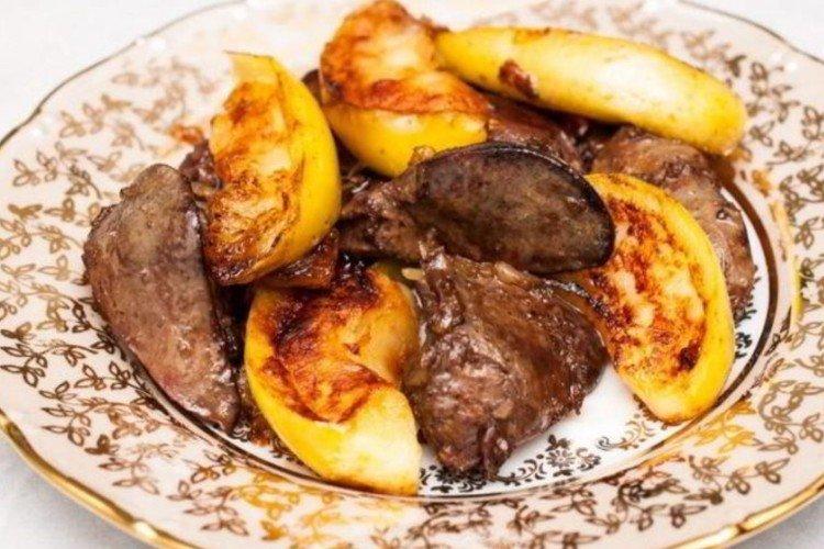 Putenleber mit Äpfeln