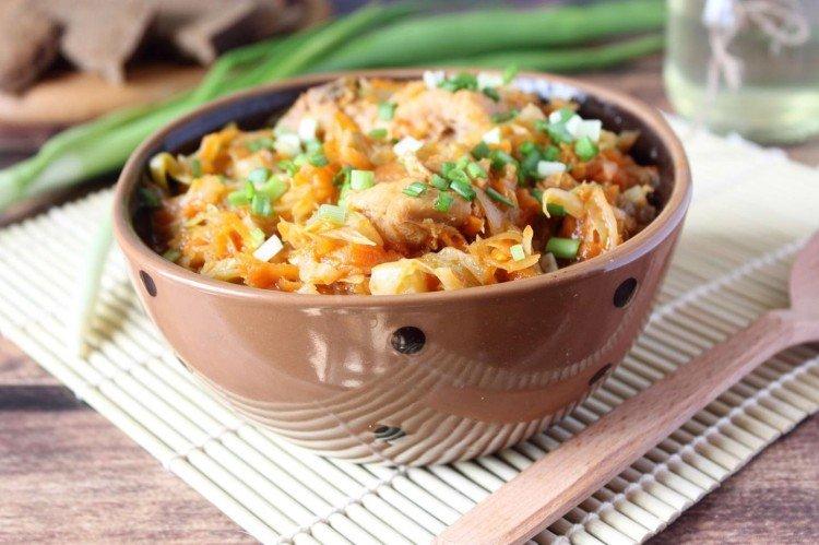 Turkey with Cabbage in the Oven