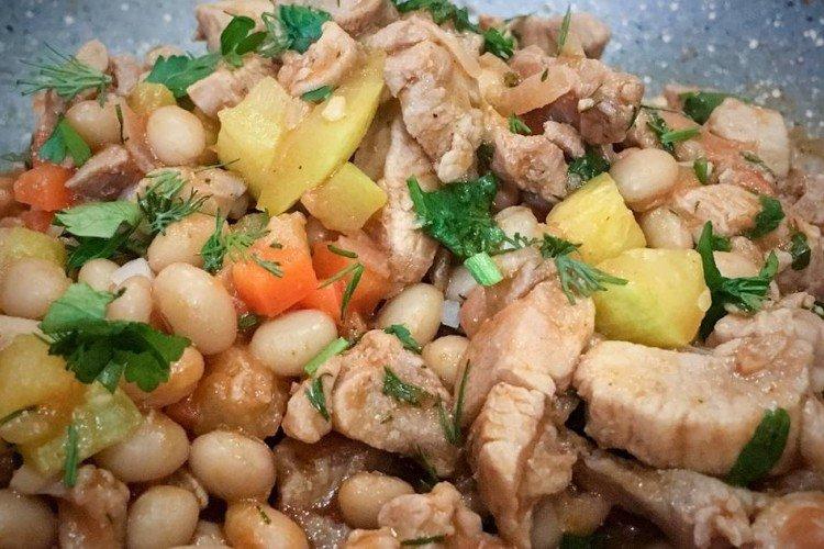 Turkey with Vegetables and Beans