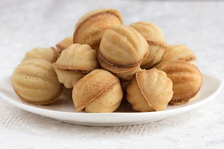 Nut-Shaped Cookies with Condensed Milk on Sour Cream
