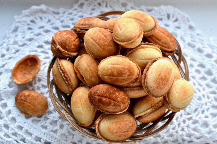 Nut-Shaped Cookies with Condensed Milk and Coconut Flakes