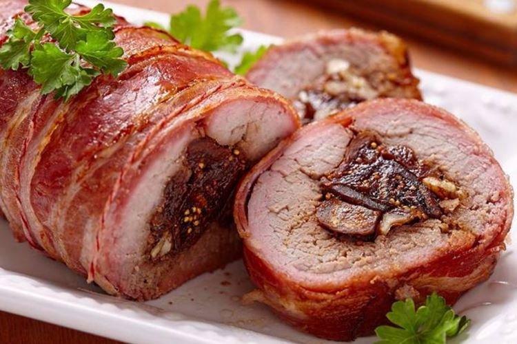 Schweinebraten mit Speck
