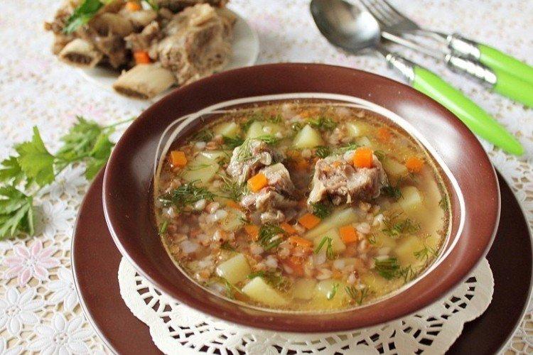 Sopa de ternera con trigo sarraceno