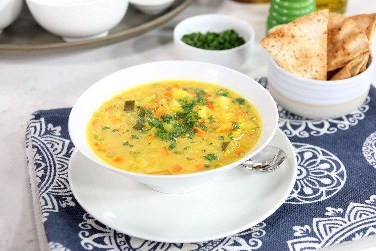 Käsesuppe mit roten Linsen