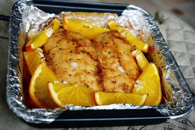 Hähnchenbrust mit Orangen gebacken