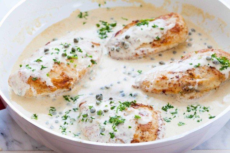 Hähnchenbrust in Sahnesauce