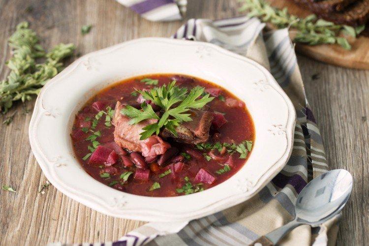 Sopa fría de cerdo
