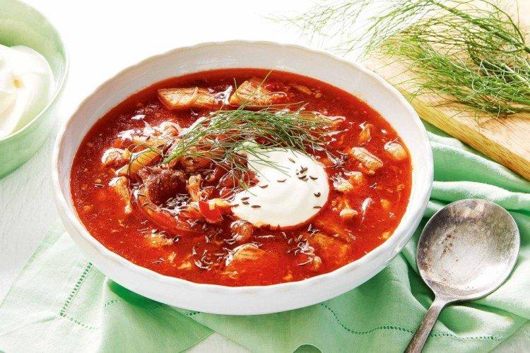 Sopa de cerdo con pimiento morrón