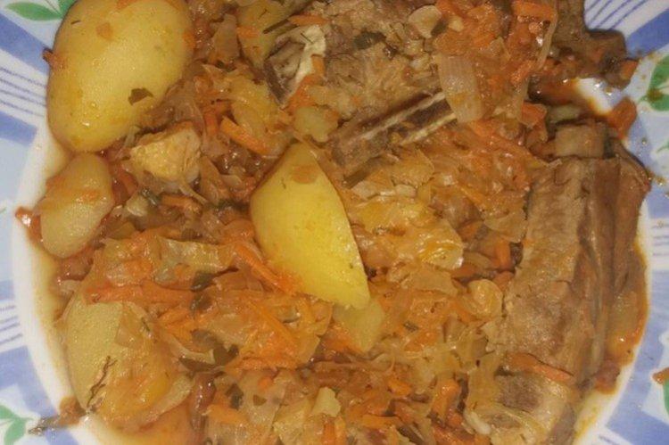 Pork Ribs with Potatoes and Cabbage