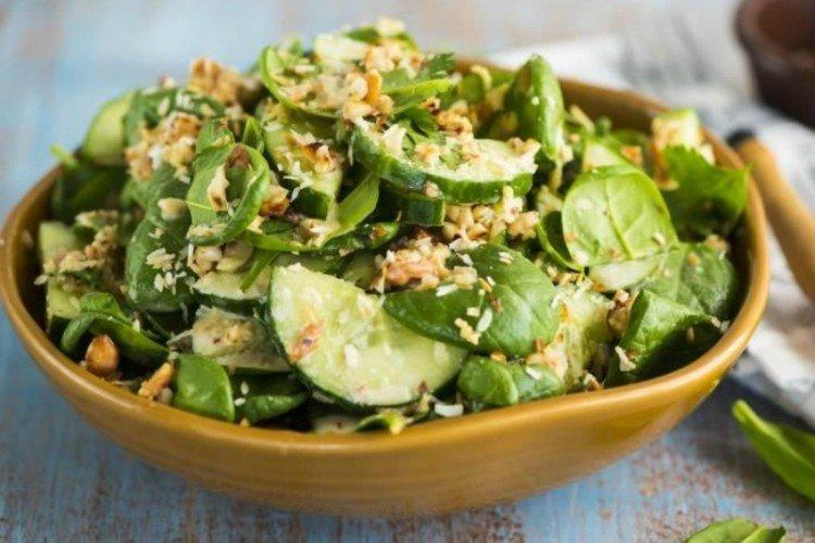 Apfel-Avocado-Salat
