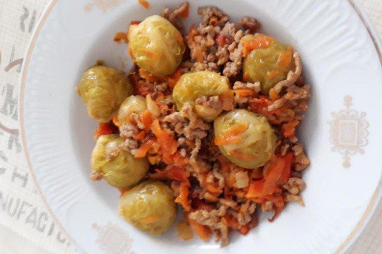 Brussels Sprouts with Minced Meat