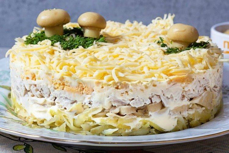 Ensalada «Polyanka»