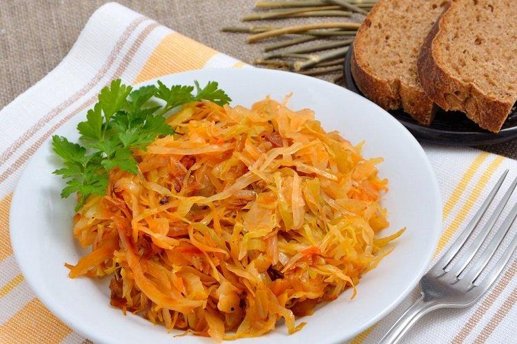 Cabbage Braised in Sour Cream and Tomato