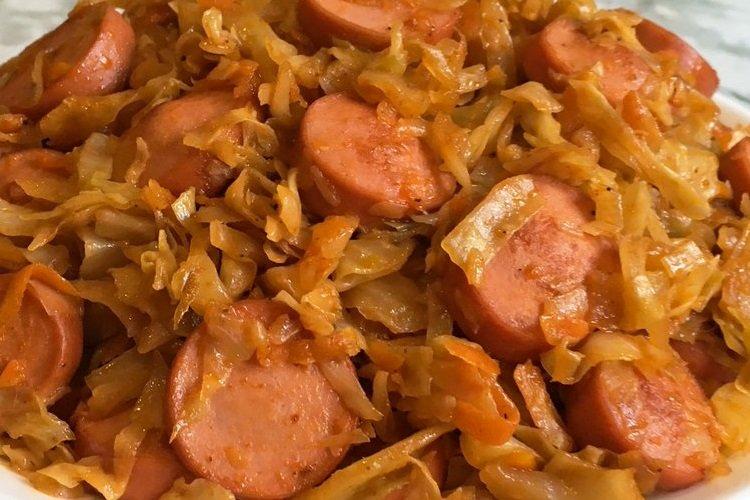 Cabbage Braised with Sausages