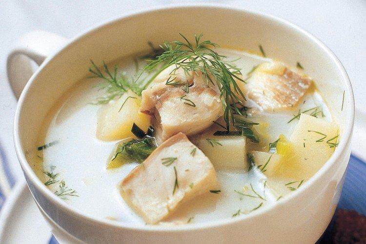 Sopa de leche con pescado