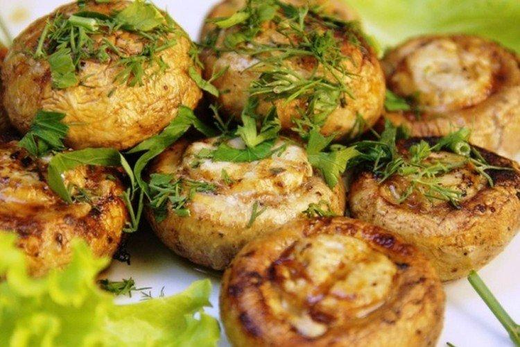 Mushrooms in Sour Cream and Mustard Marinade