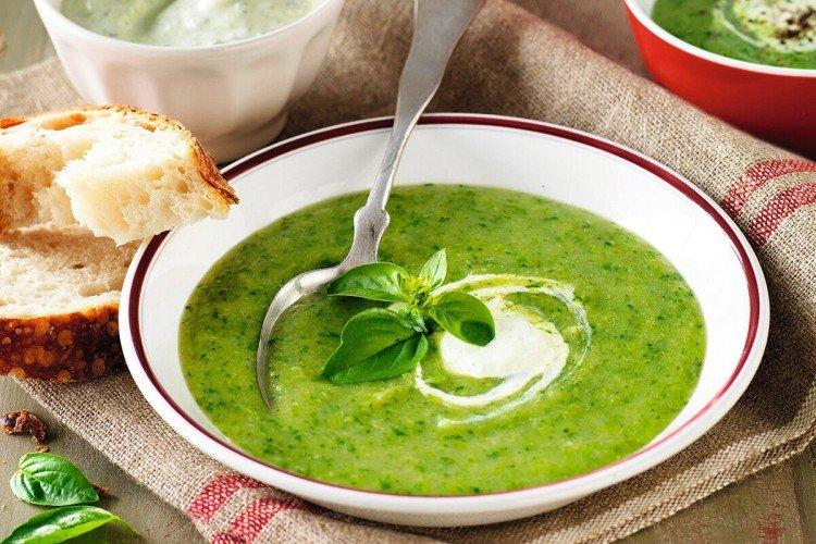 Sopa de patata con espinacas