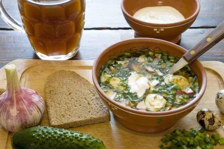 Okroshka con kvas y pimiento morrón