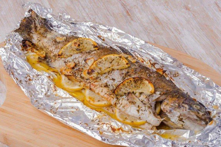 Pescado entero a la parrilla