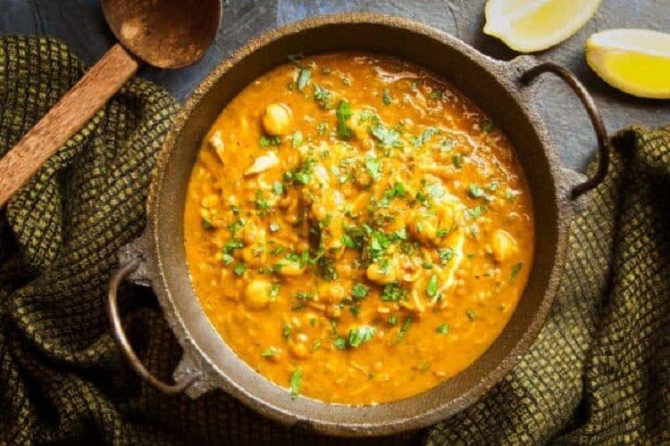Sopa picante con cebada perlada