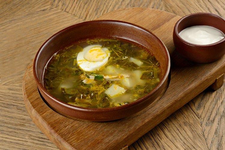 Classic Sorrel Soup with Egg