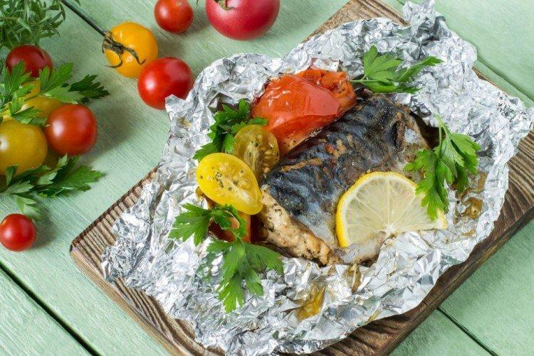 Makrele mit Gemüse vom Grill
