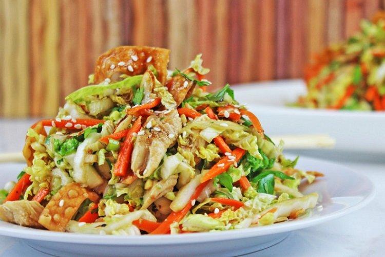 Korean Chicken and Vegetable Salad