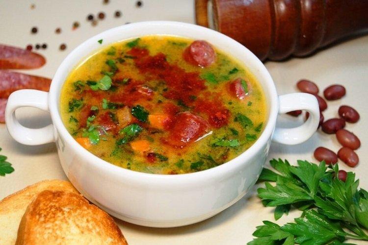 Spicy Sausage and Spinach Soup