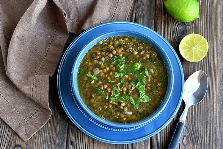 Spinach and Lentil Soup