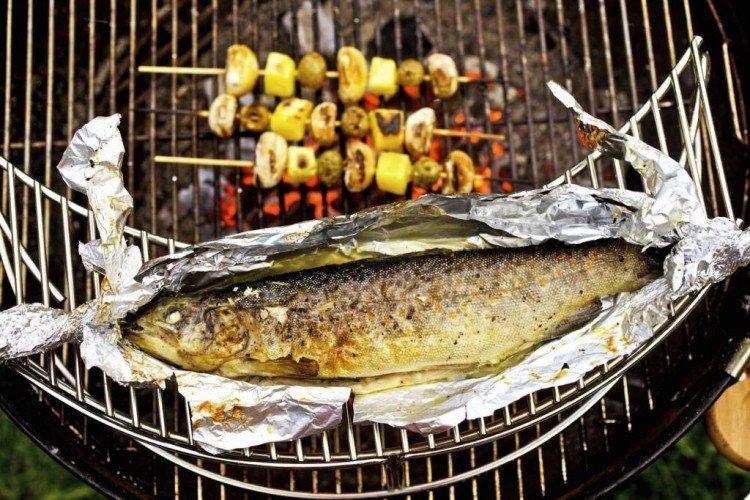 Forelle mit Pilzen vom Grill