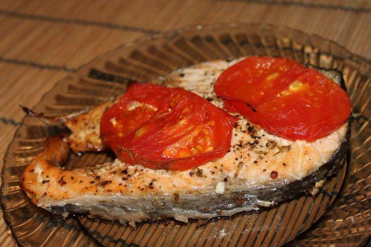 Forelle mit Tomaten vom Grill