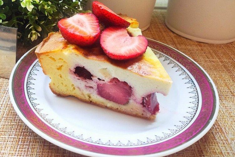 Cottage Cheese Bake with Strawberries and Semolina