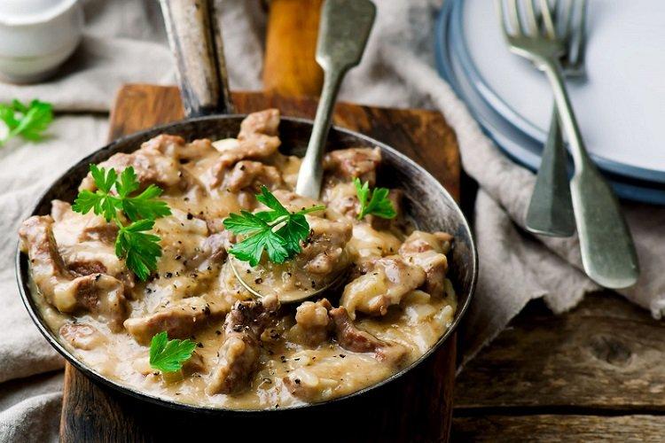 Beef Stroganoff with Mushrooms and Processed Cheese