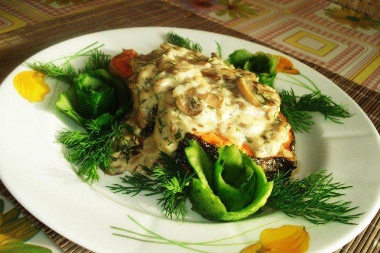 Trout with Mushrooms in the Oven