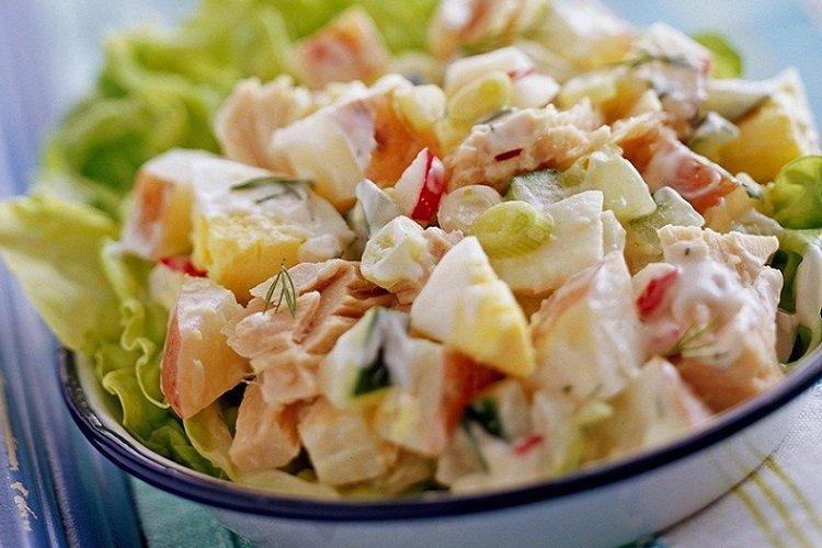 Tuna, Apple, and Pineapple Salad