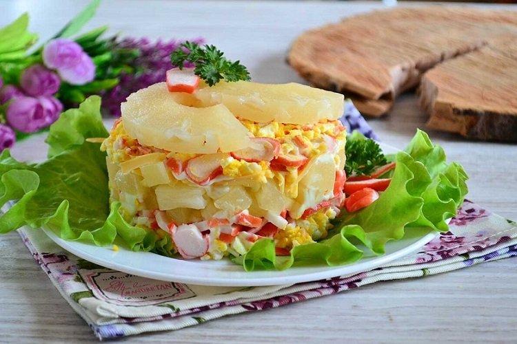 Crab Salad with Pineapple