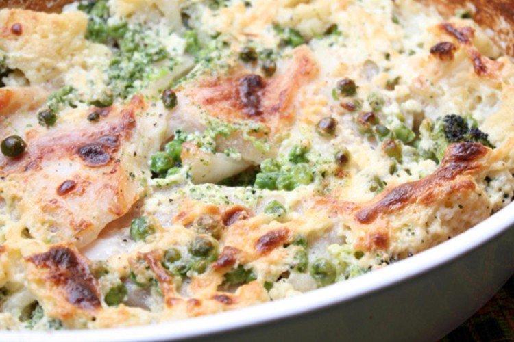 Pescado asado con coliflor y brócoli