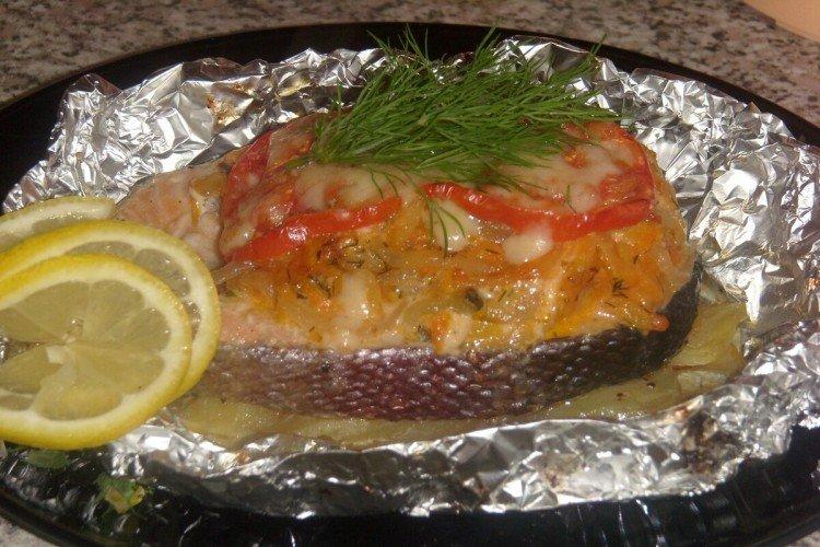 Pescado asado en trozos al horno