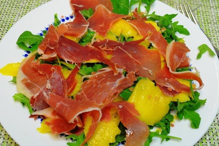 Arugula, Mango, and Jamón Salad