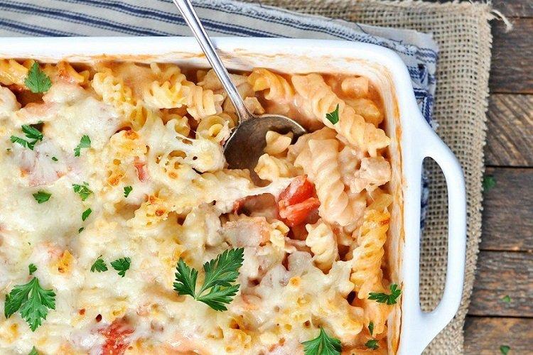Chicken, Pasta, and Bell Pepper Bake