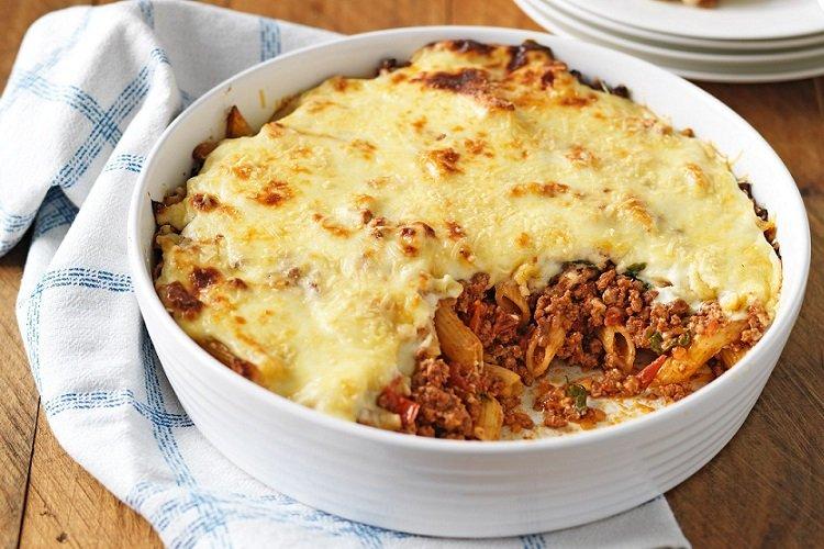 Pasta Bake with Béchamel Sauce