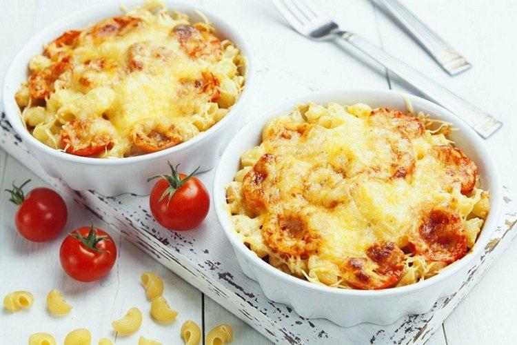 Pasta, Cheese, and Tomato Bake