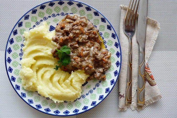 Pork Stroganoff in a Multicooker