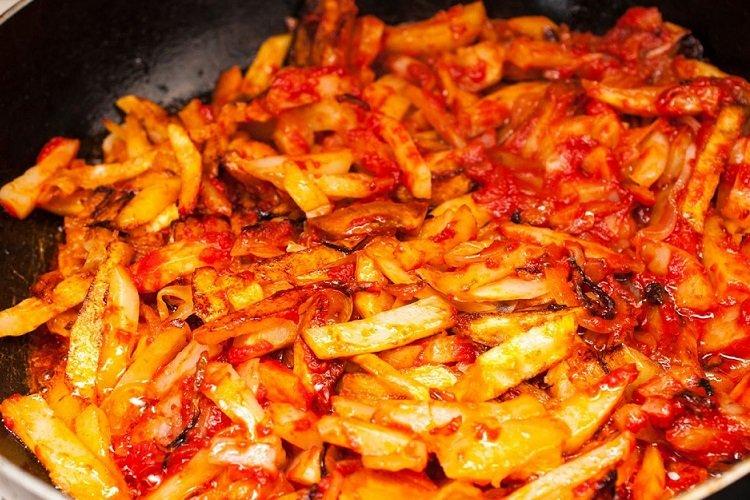 Bratkartoffeln in Tomate