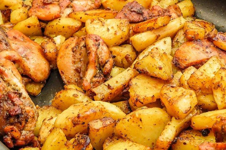 Bratkartoffeln mit Hähnchenfilet