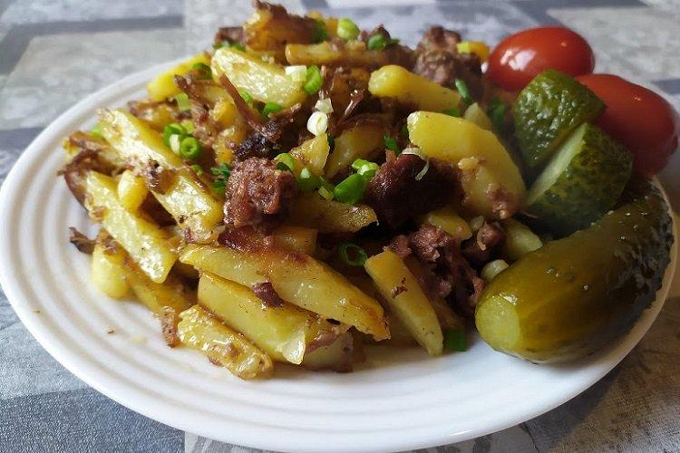 Bratkartoffeln mit Dosenfleisch