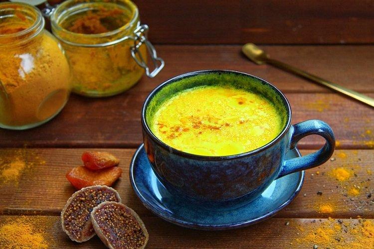 Indische Milchsuppe mit Fadennudeln