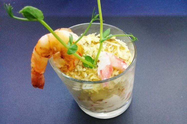 Aperitivo de camarones y mango