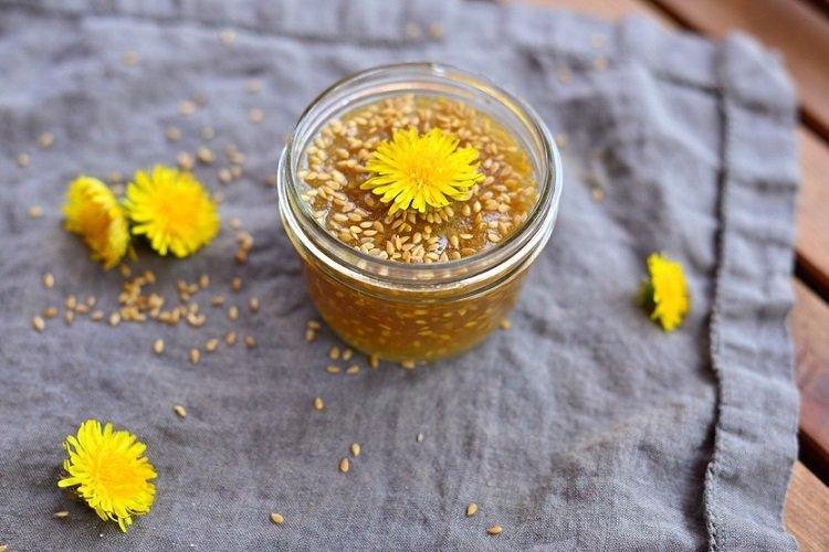 Mermelada de diente de león con sésamo