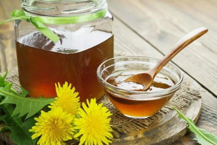Mermelada de diente de león y ruibarbo